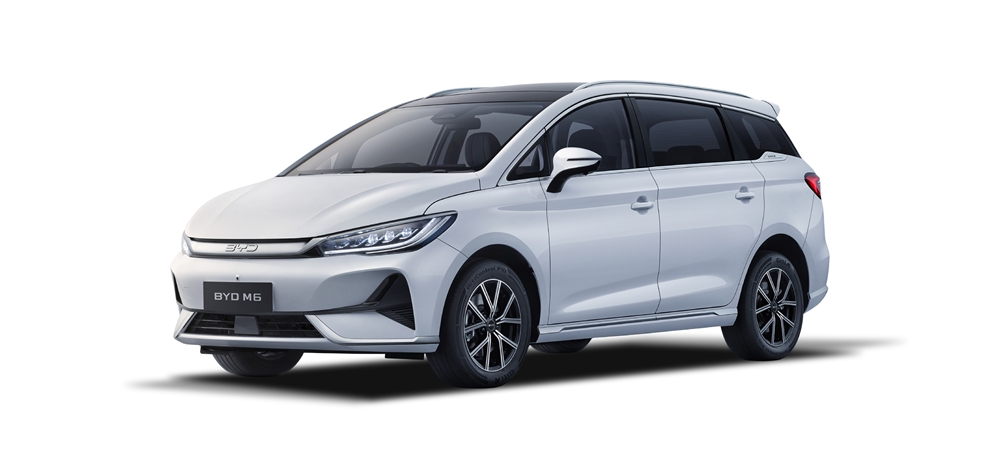 BYD M6